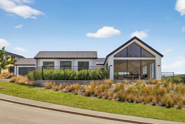 6 Round Hill Rise Cracroft_26