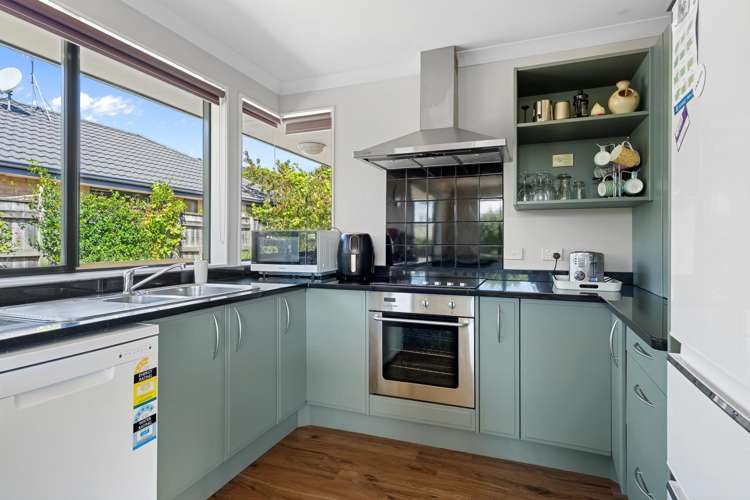 15 Kingsford Drive Stoke_6