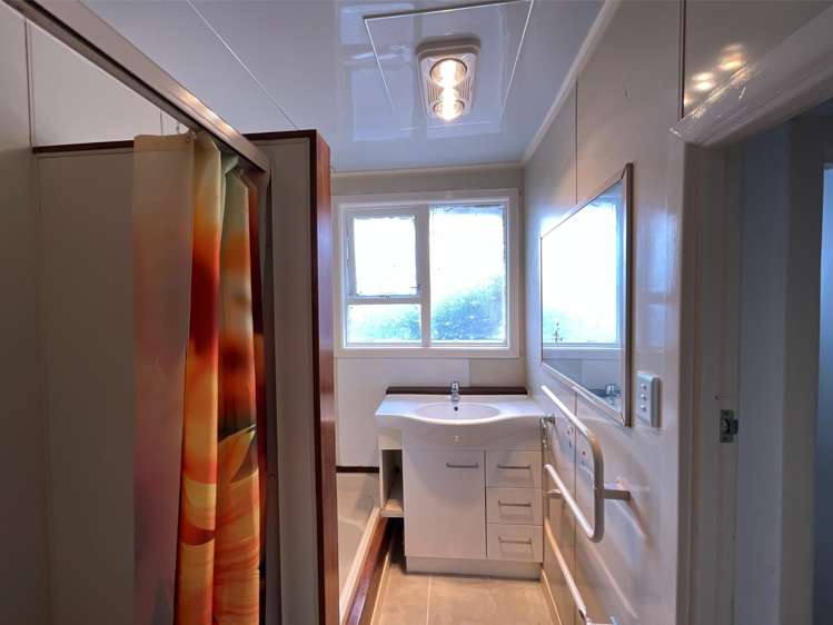 1/128 Edmonton Road Te Atatu South_8