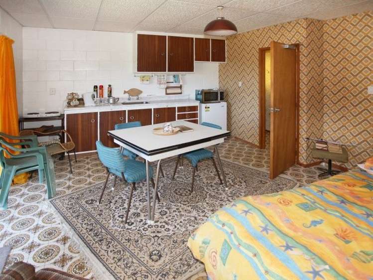 9 Marine Parade Cooks Beach_8