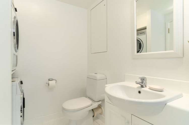 23/28 Cathedral Square Christchurch Central_9