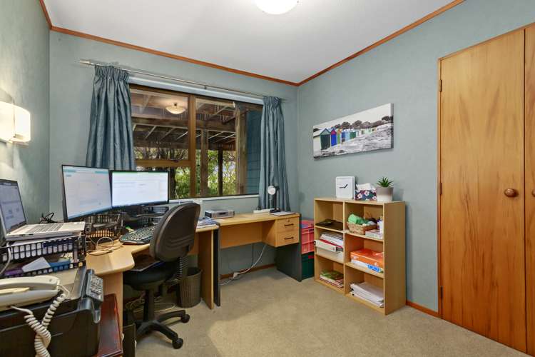 47 Peterhouse Street Tawa_18