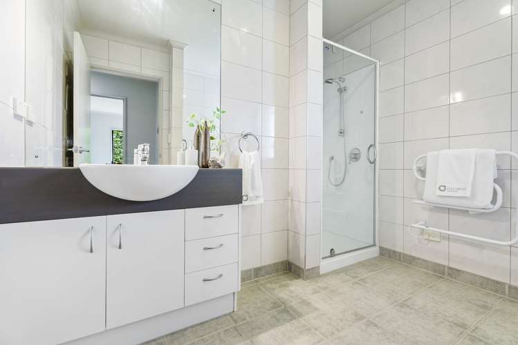 121 Alec Craig Way Gulf Harbour_15