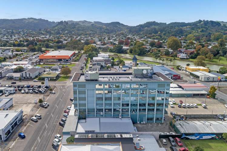 74 Grey Street Gisborne Central_8