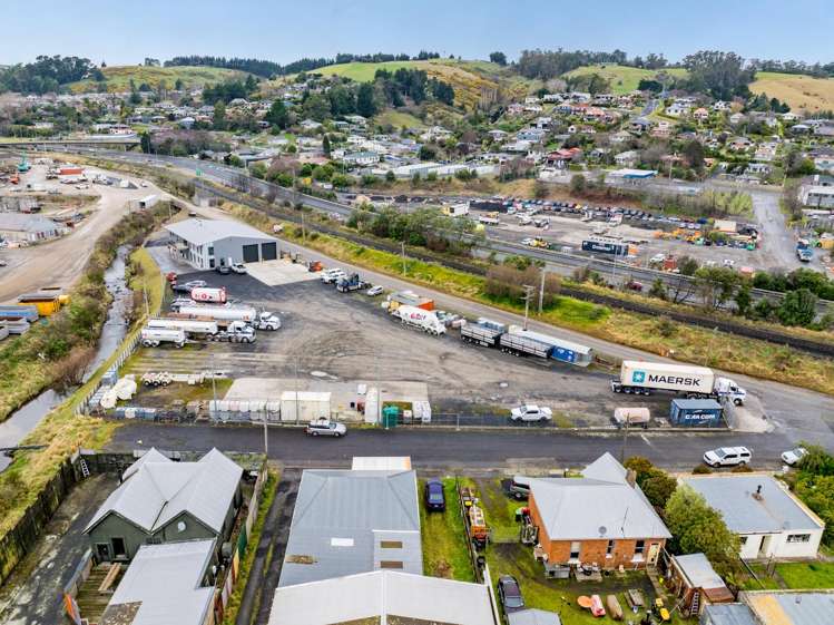 28 Boomer Street Green Island_25