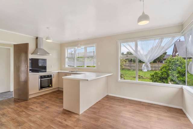 26 Ray Small Drive Papakura_4