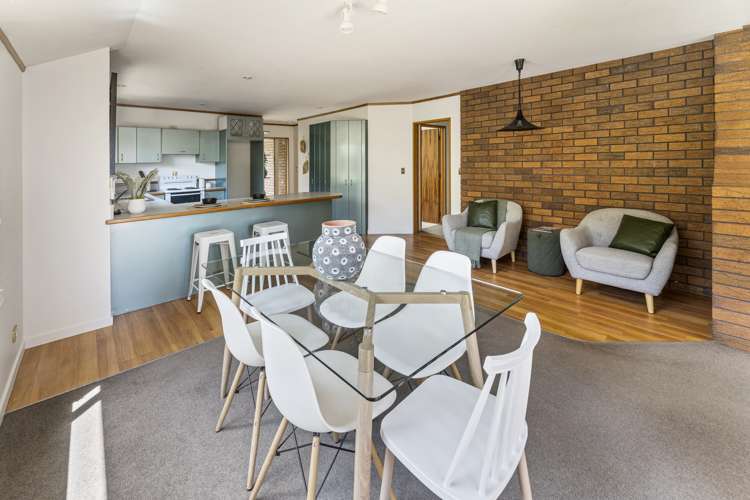 14 Vining Crescent Stoke_7