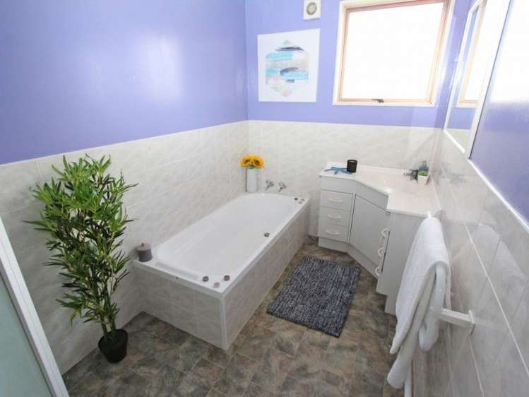 52 Discovery Drive Whitby_25