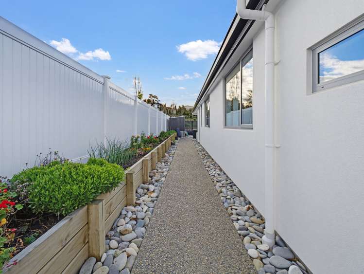 70 Les Wakefield Road Mapua_27