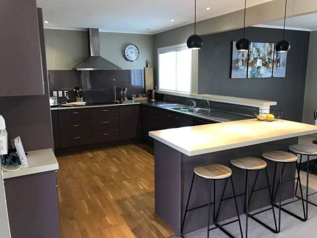 29 Bradbury Road Botany Downs_2