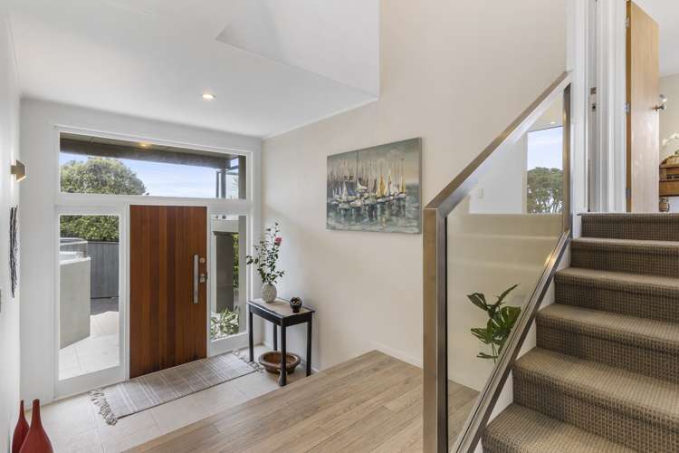 2/28 Orchard Road Waiake_8