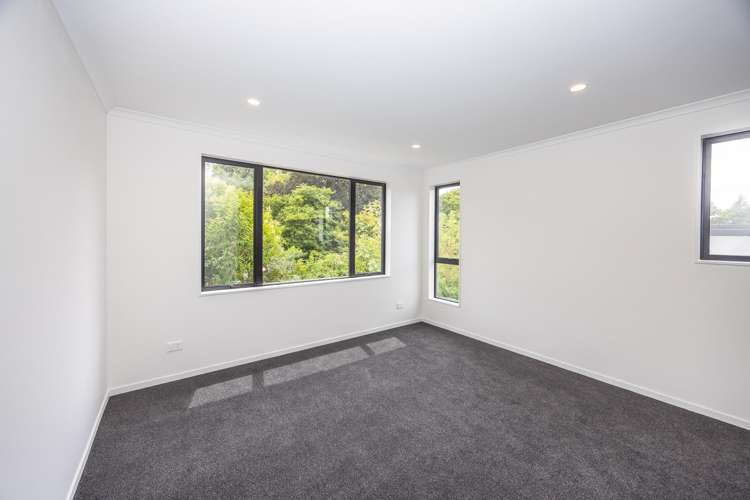 2/40A Exeter Street Glenview_18