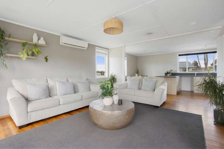 32 Silverton Road_2