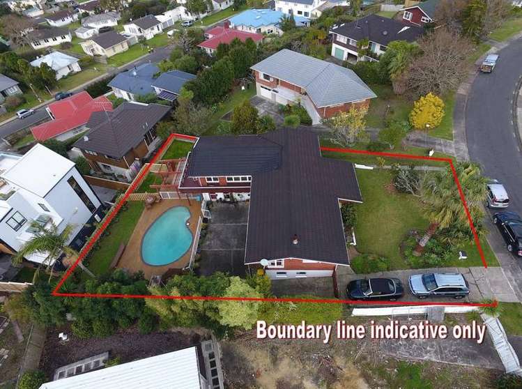 8 Martin Crescent Northcote_18