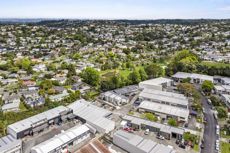 14 Ashfield Road Wairau Valley_11