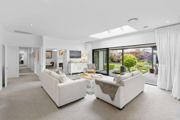 237 Southfield Drive Lincoln_11