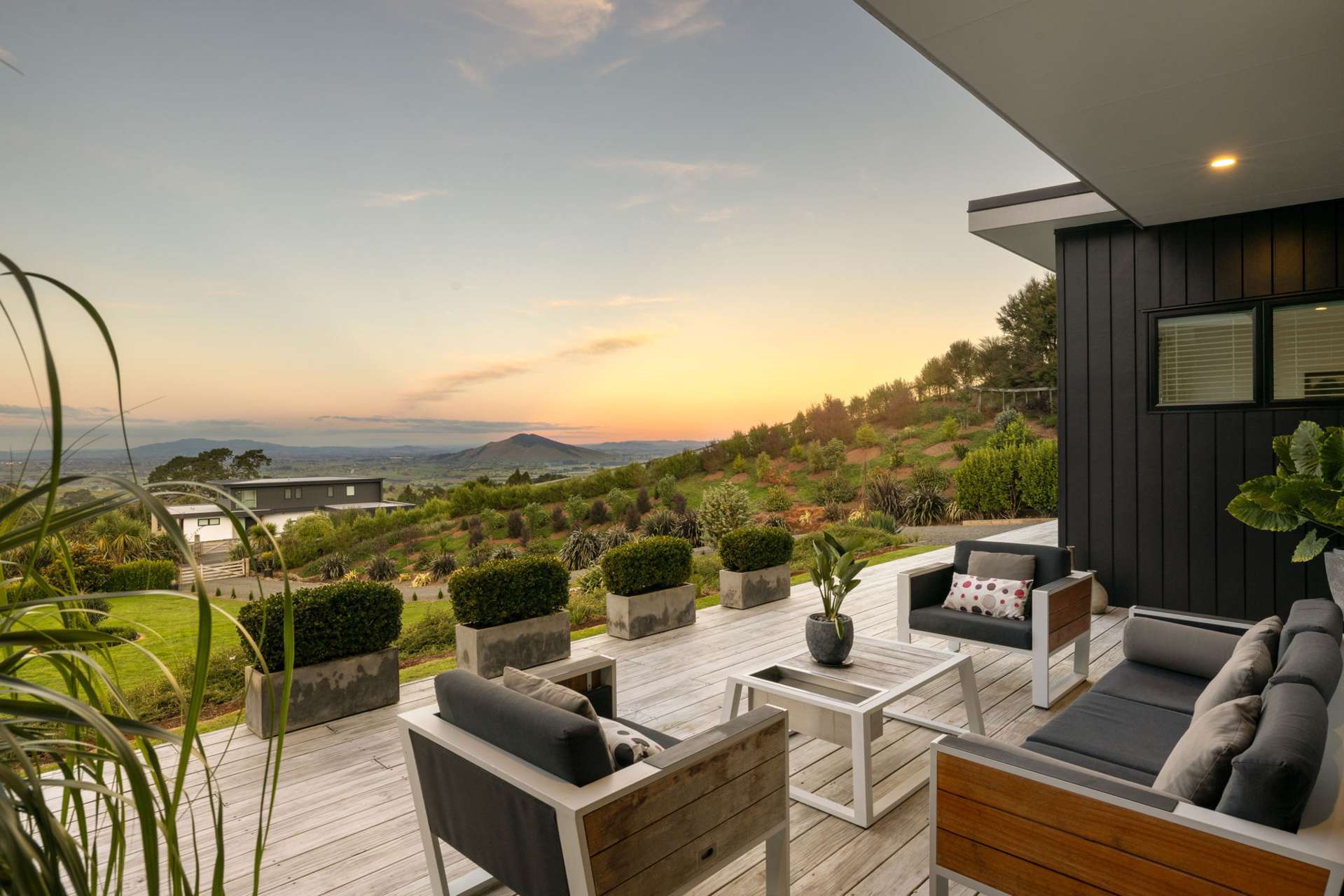 6 Tiwarawara Lane Pirongia_0