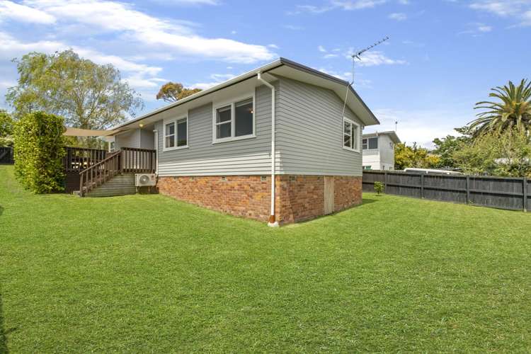 59 Barrys Road Glendene_13