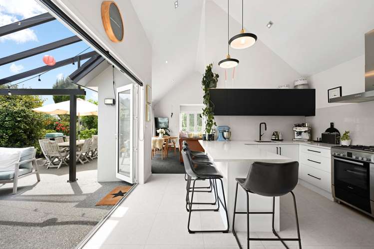 194 Saint James Drive Huntington_5