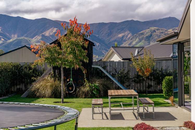 15 Pennycook Place Lake Hawea_9