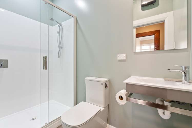 68 Bank Street North East Valley_15