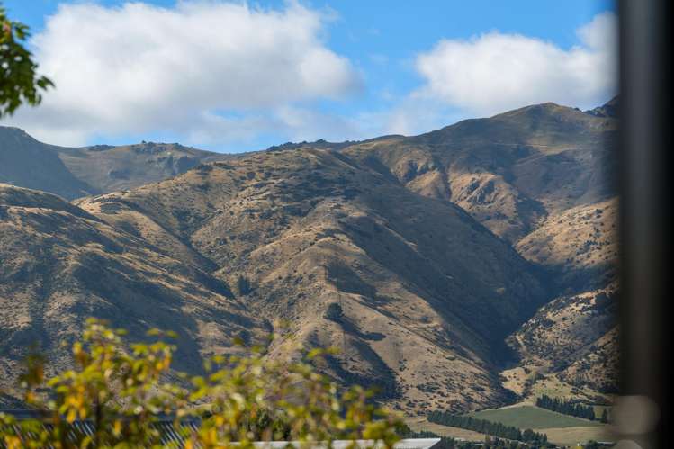 11 Sarges Way Lake Hawea_10