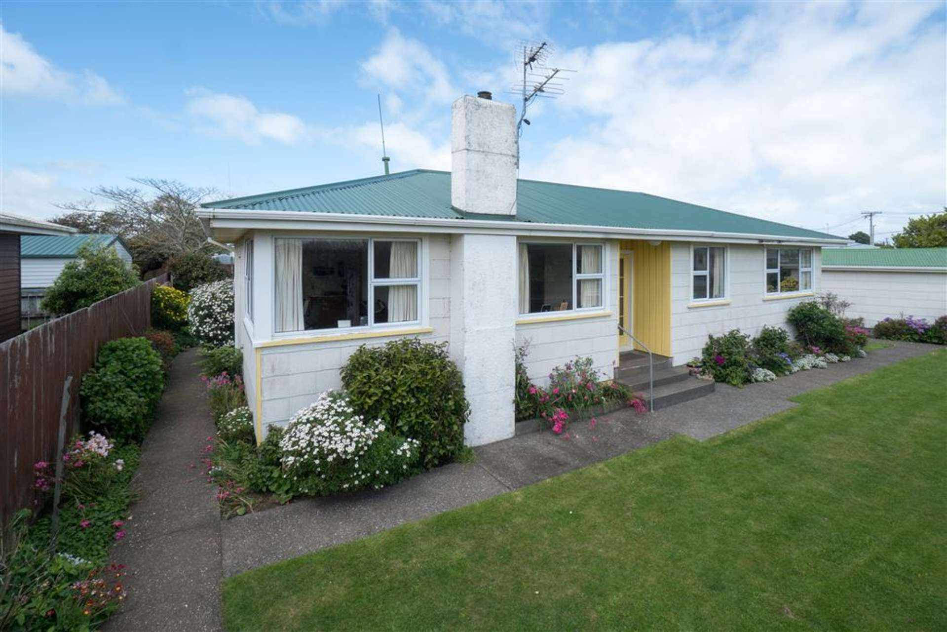 16 Bone Crescent Hawera_0