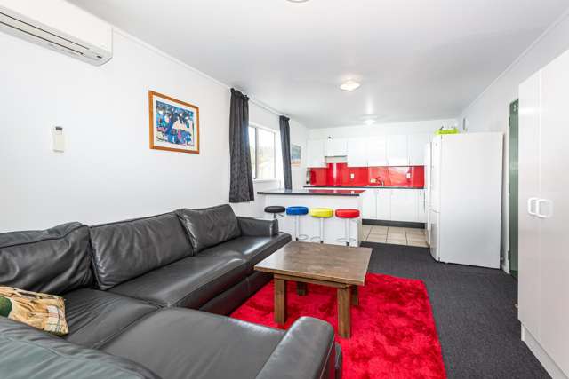 1/91 Brockworth Place Riccarton_3