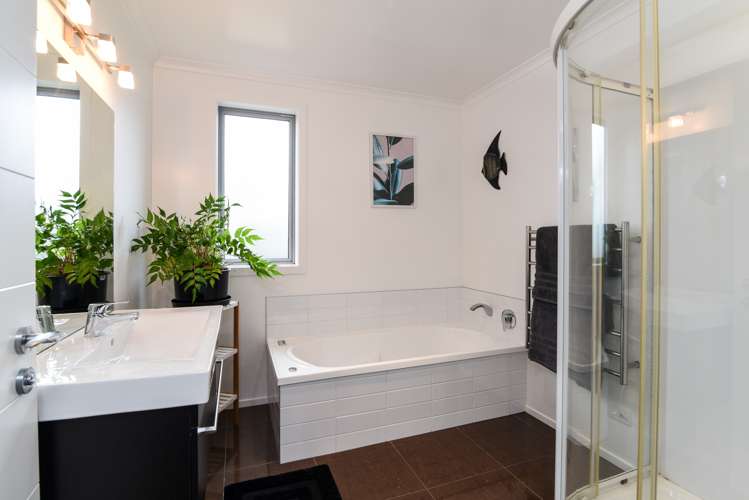 12 William James Close Mosgiel_18