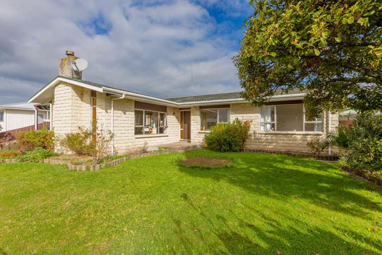 37 Robinson Crescent Tamatea_1