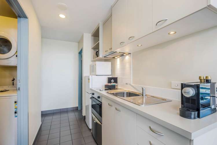 1603/17 Amersham Way Manukau_18