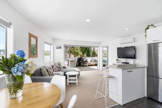 306 Ocean Road Whangamata_2