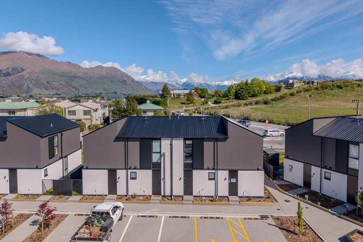 13 Rowley Place Wanaka_12