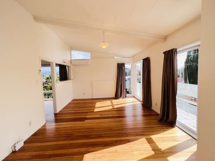 122 Vodanovich Road Te Atatu South_5