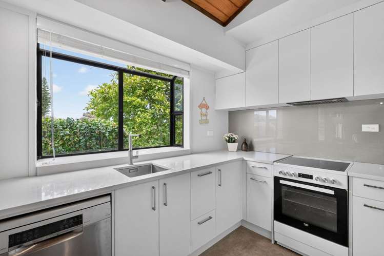 20 Albatross Road Red Beach_6