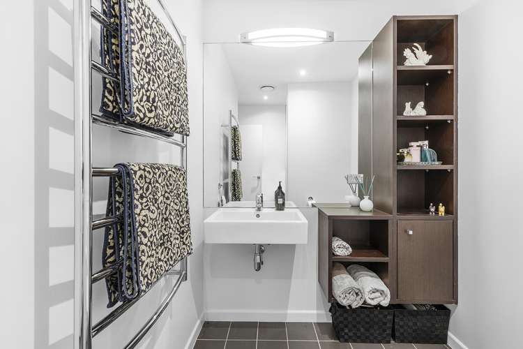 13/305 Evans Bay Parade Hataitai_16