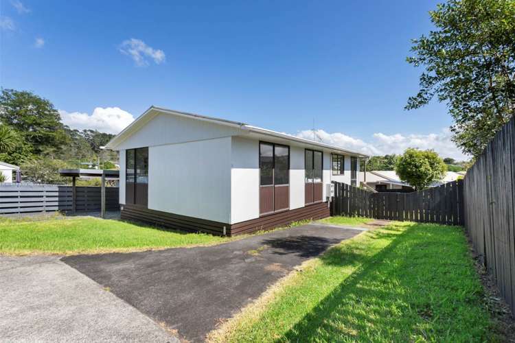 1/22 Starforth Place Henderson_15