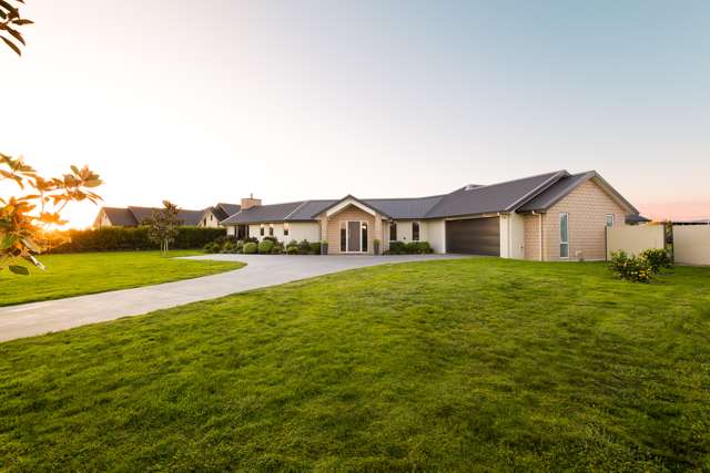 44 Baxter Michael Crescent Cambridge_1