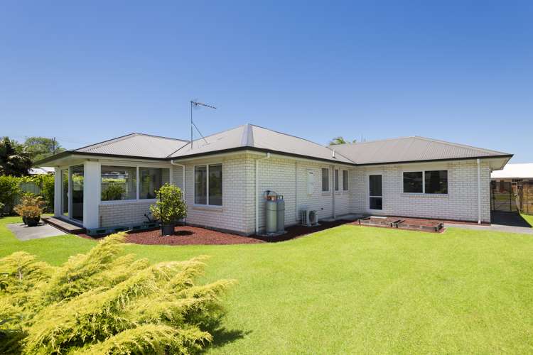 3 Sterling Park Lytton West_10