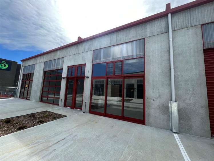 41/20 William Earp Place Tawa_1