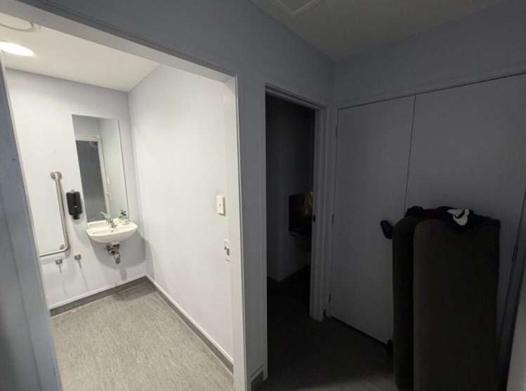 Retail 2/124 Henderson Valley Road Waitakere_6