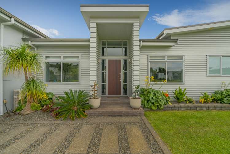 4 Hawk Hill Crescent_0