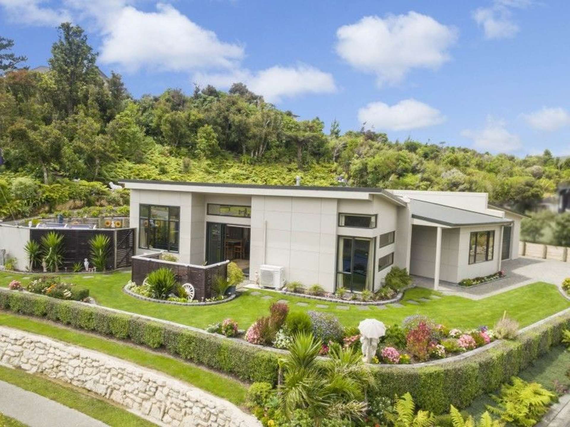 44 Mount Marua Way Timberlea Upper Hutt City Houses for Sale