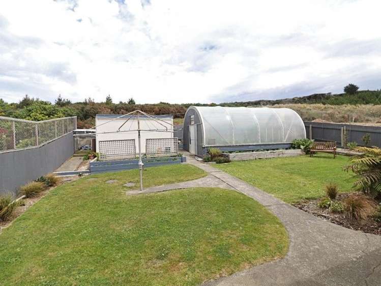 84 Lagan Street Bluff_21