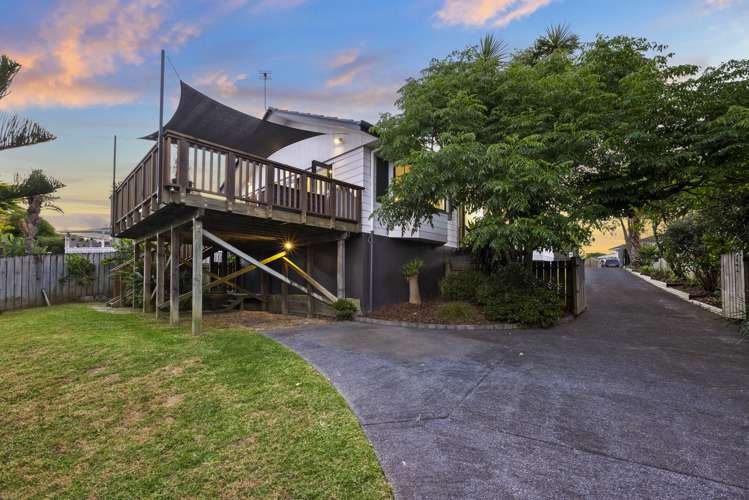 54 Solar Road Glen Eden_33