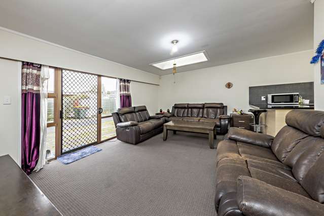 2/76 Kenderdine Road Papatoetoe_2