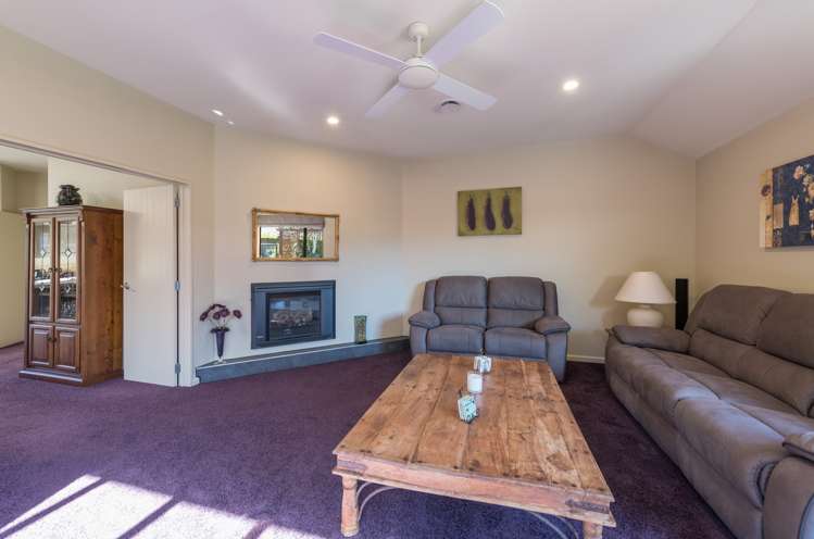 7 Covent Drive Stoke_14