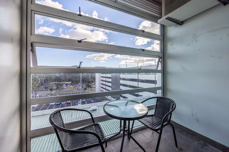 410/17 Amersham Way Manukau_10