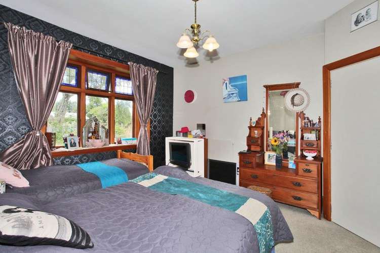 28 Sarsfield Street Southbridge_10