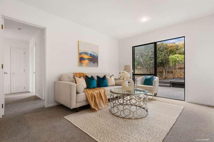 6 Goldfinch Rise Unsworth Heights_3